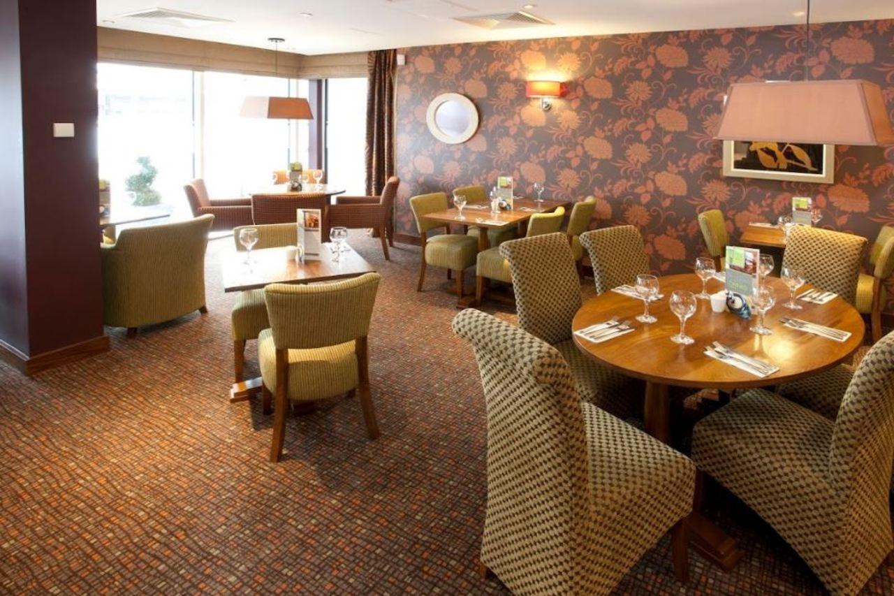 Premier Inn Inverness Centre - River Ness Exterior foto