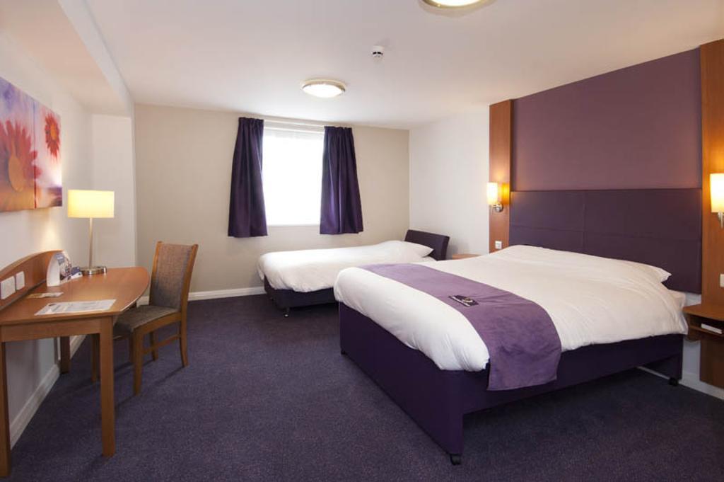 Premier Inn Inverness Centre - River Ness Habitación foto